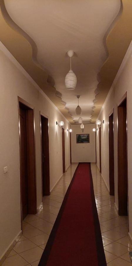 Hotel Vila Toska Piskupat Kültér fotó