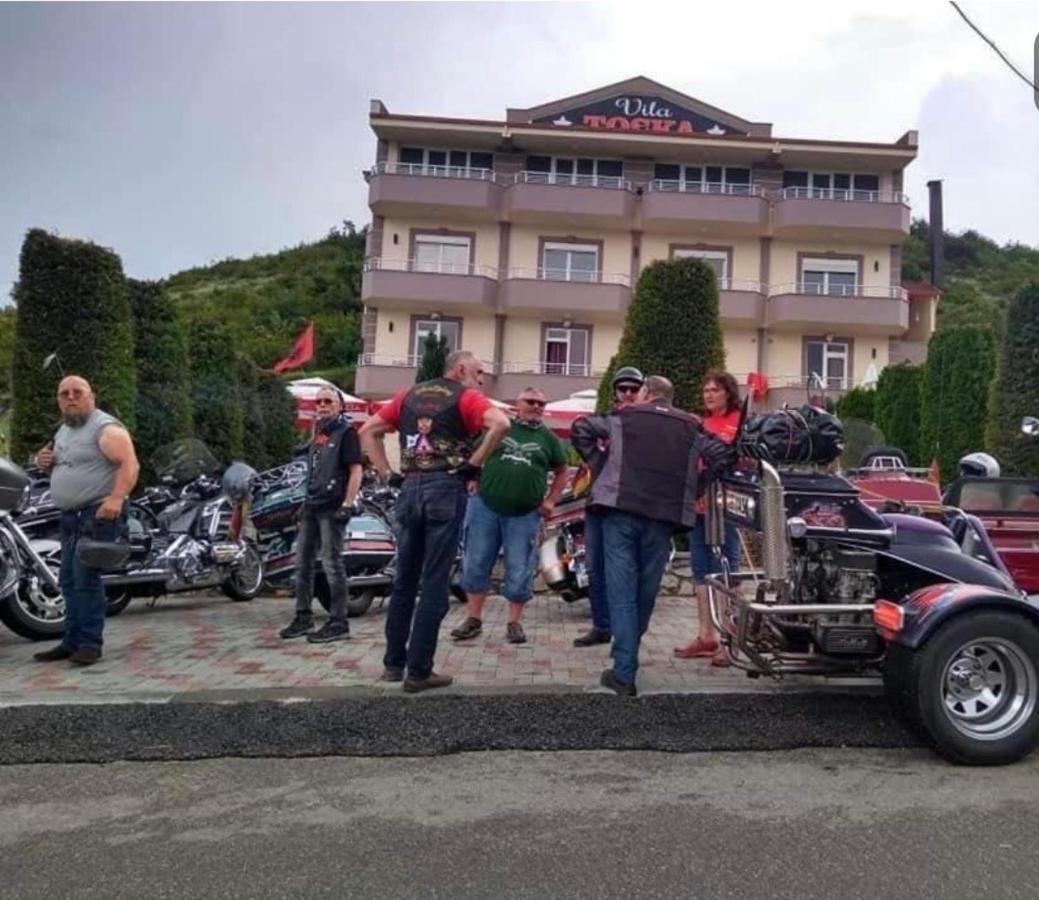 Hotel Vila Toska Piskupat Kültér fotó