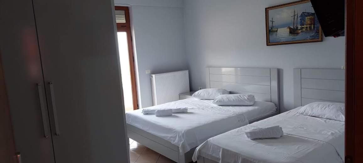 Hotel Vila Toska Piskupat Kültér fotó