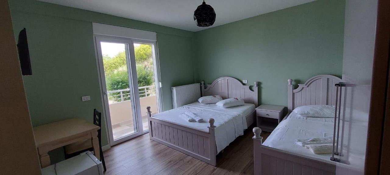 Hotel Vila Toska Piskupat Kültér fotó