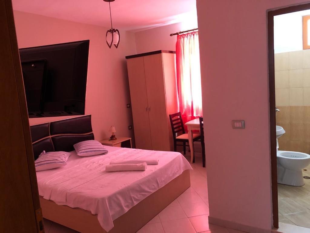 Hotel Vila Toska Piskupat Kültér fotó