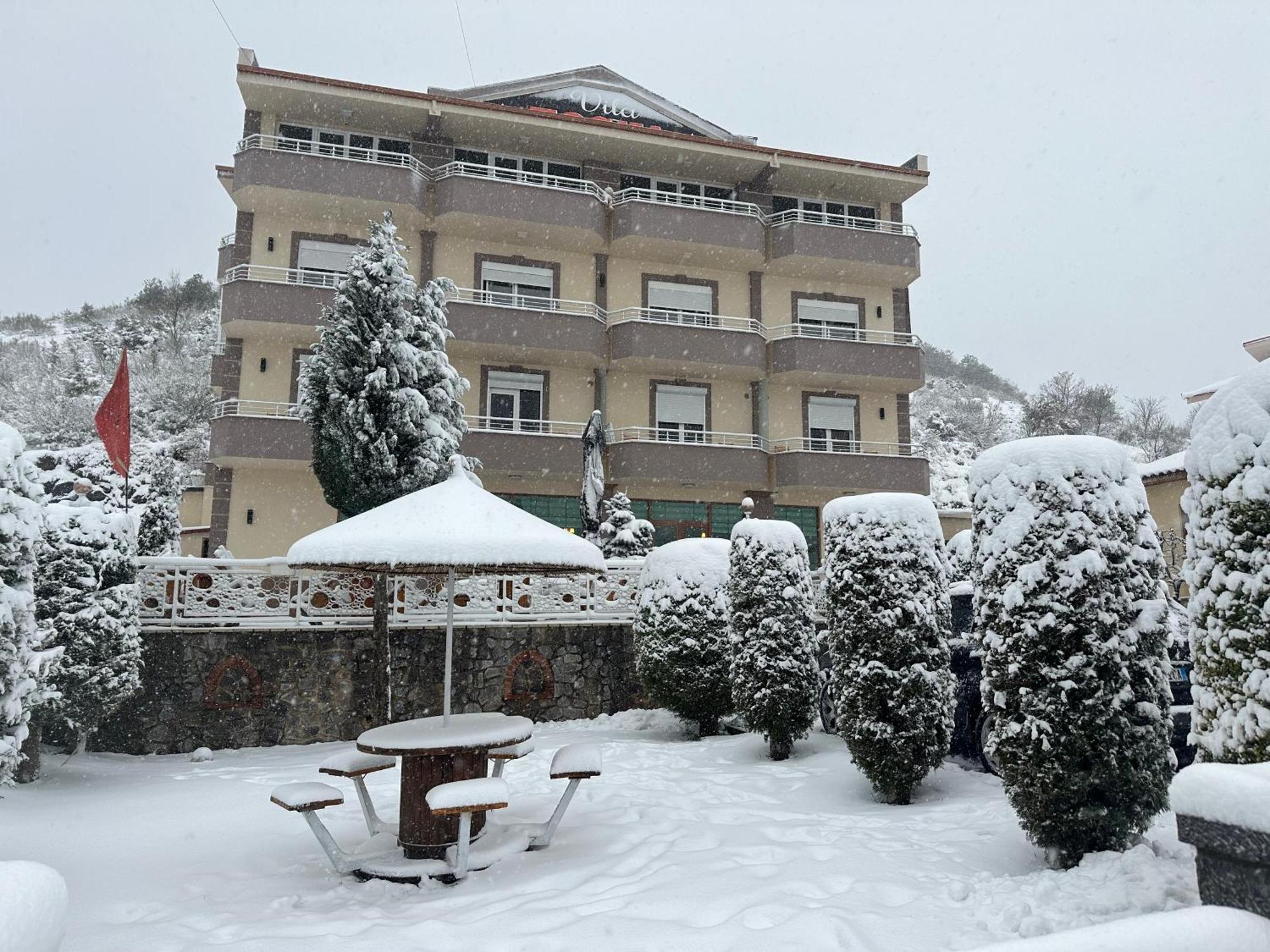 Hotel Vila Toska Piskupat Kültér fotó