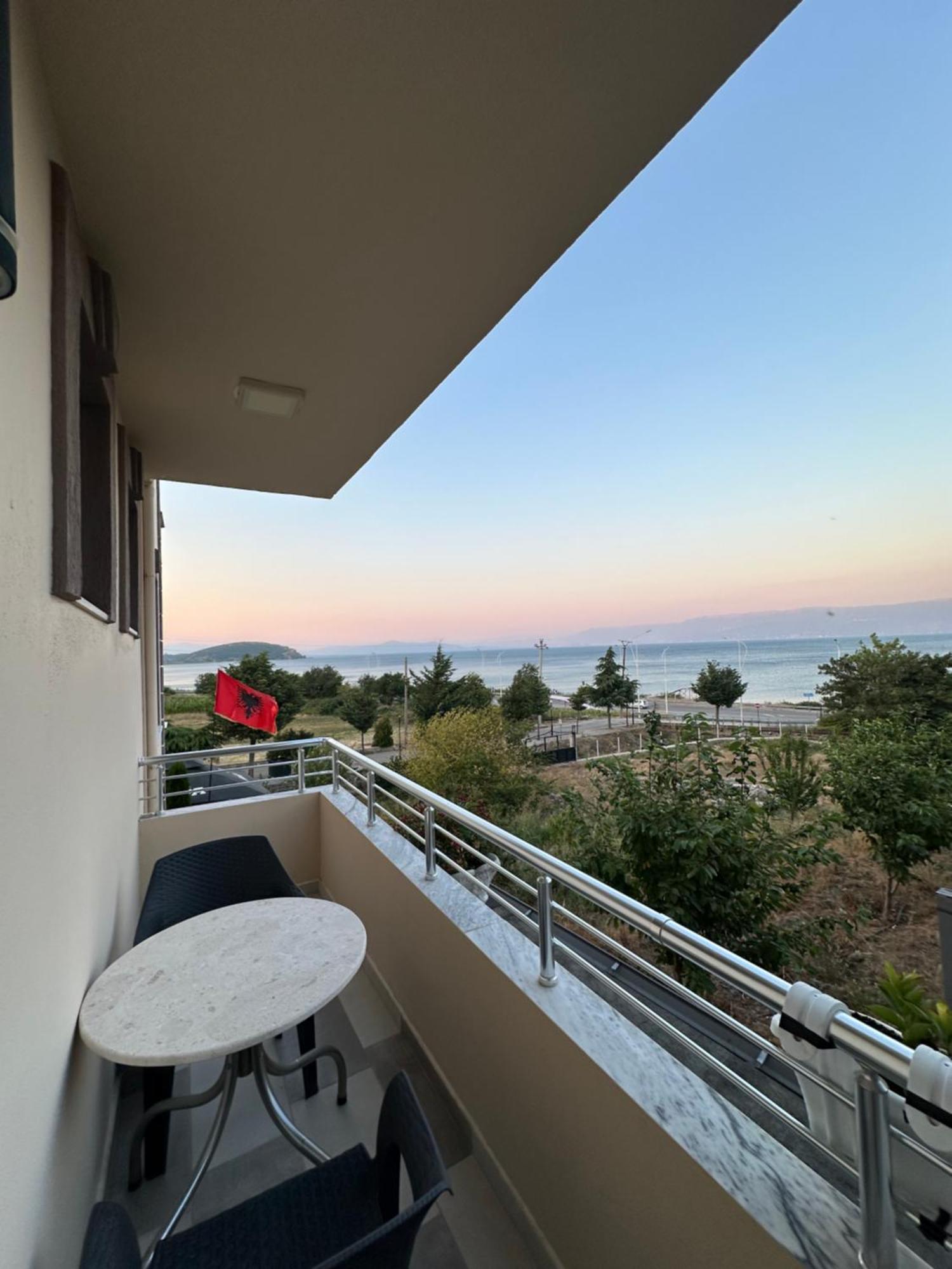 Hotel Vila Toska Piskupat Kültér fotó